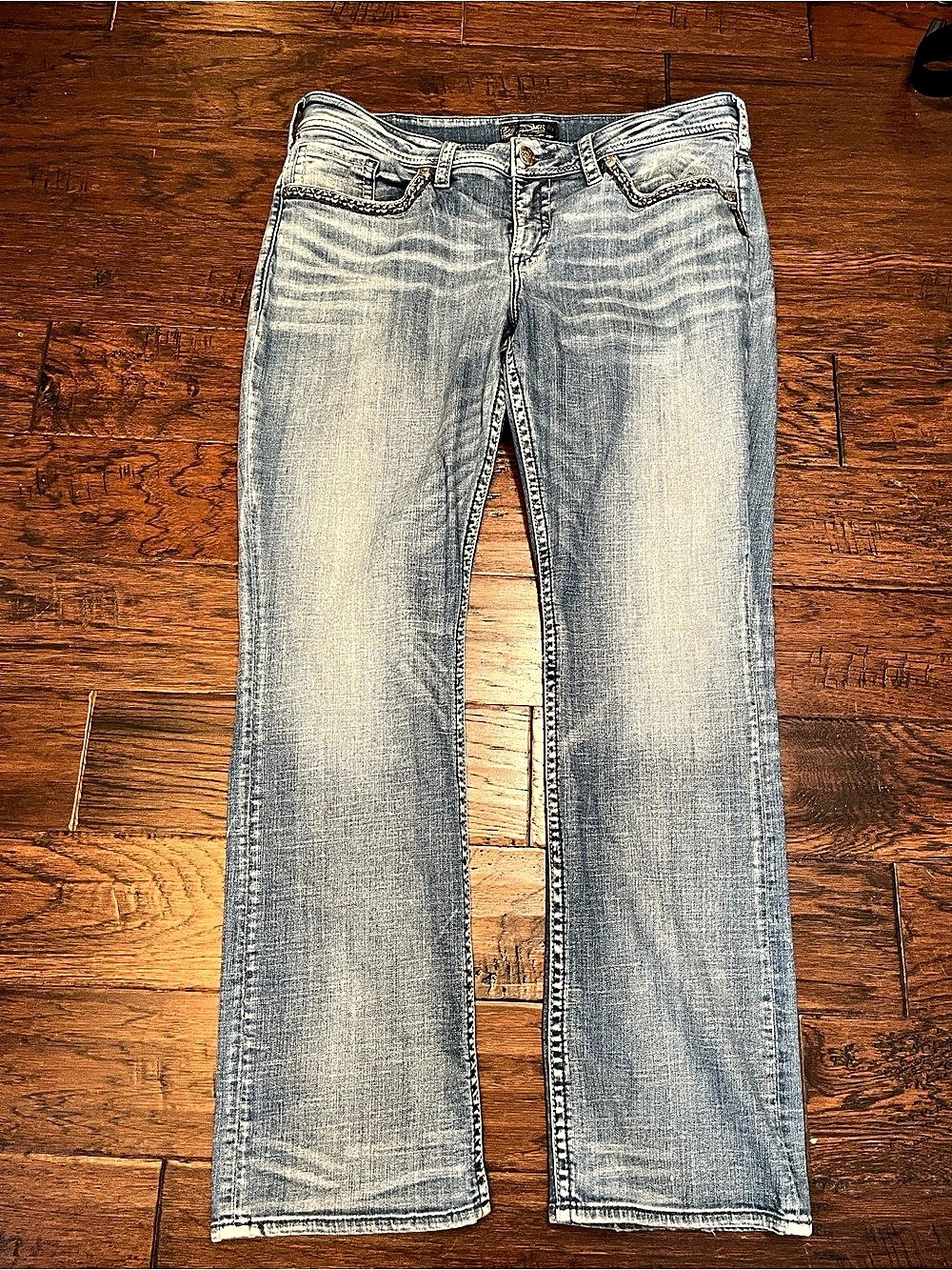 Silver Jeans Co Suki Mid Rise Baby Bootcut Thick Stitch Rhinestone Jeans Size 18